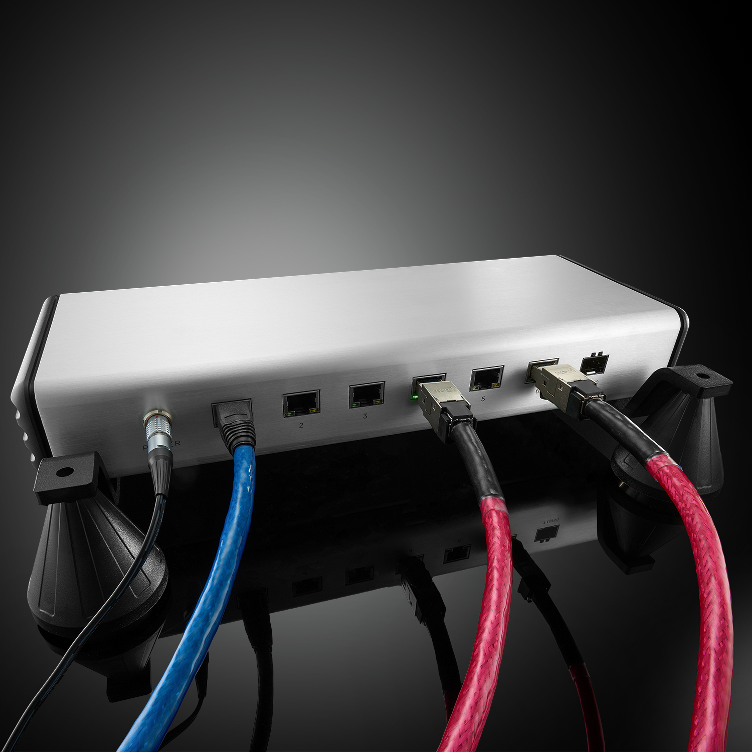 <p align=center>QNET7 with Cables</p> <p align=center>QNET7 with Cables</p>